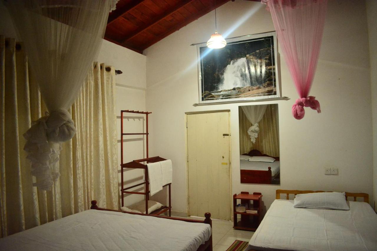 Sinharaja Rest Hotel Deniyaya Ngoại thất bức ảnh