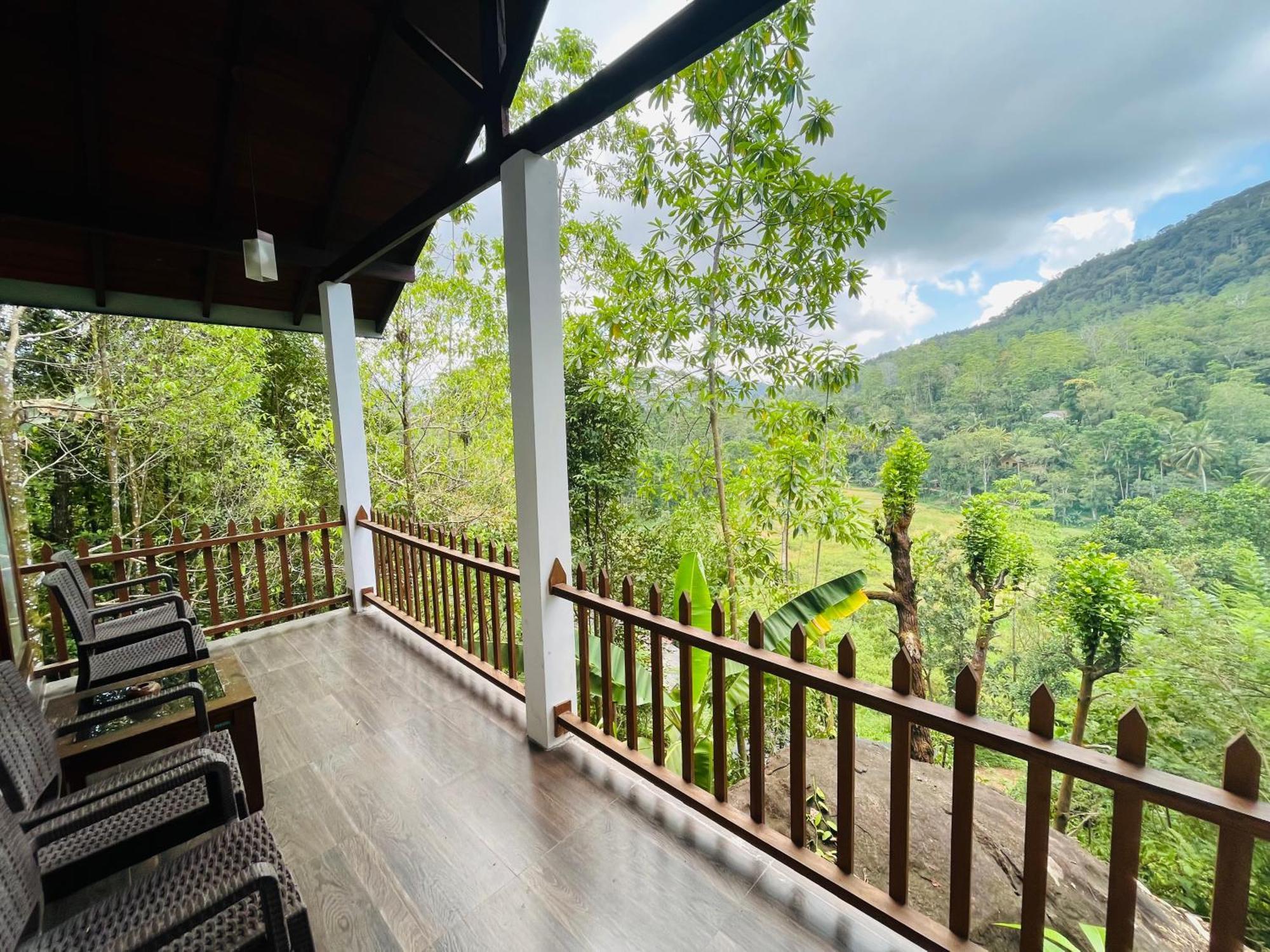 Sinharaja Rest Hotel Deniyaya Ngoại thất bức ảnh